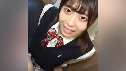 FC2PPV-4047777 I made spoiled Ai-chan (20) wear a uniform and reminded her of her first time having sex. 