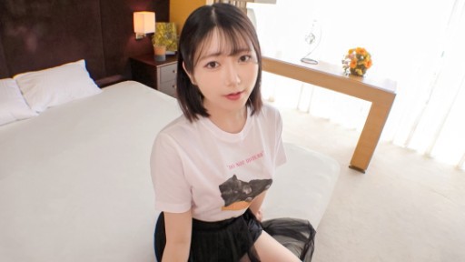 ⁣SIRO-5204 Mine-type G-cup mysterious girl (in a good way!). It seems that girls want to have fun when they have a boyfriend who is very restrained, so I made sure to be his playmate and increase my sex experience points! 