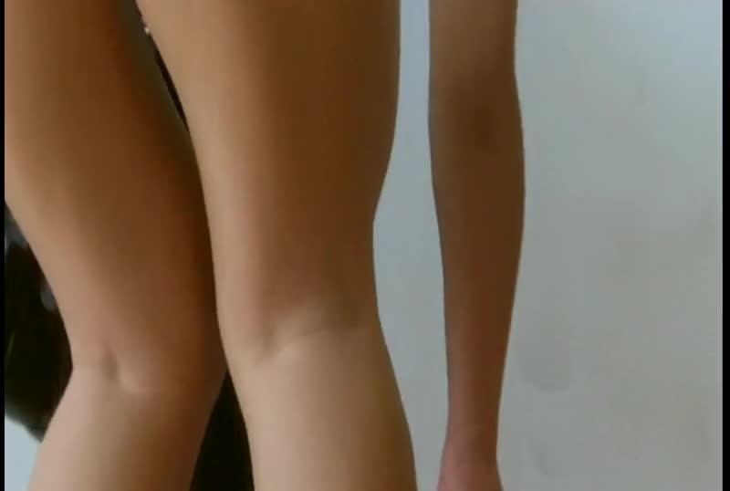 Asian pervert stalks shopping woman home and secretly takes photos of her underwear, suspected to be found to be unworn 