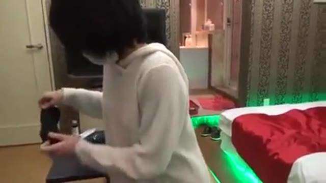 Cute Japanese sister wearing a mask and having sex 