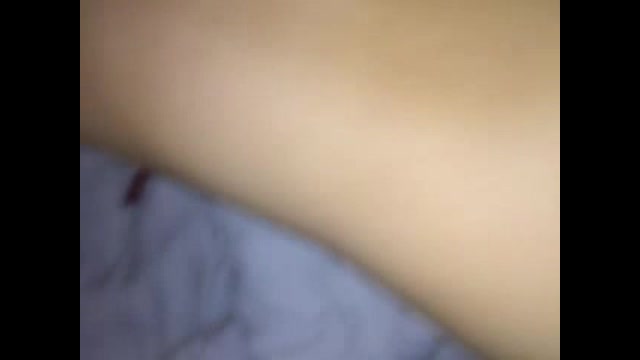 The butt is raised and both holes are inserted. The woman enjoys it very much and has constant orgasms. 