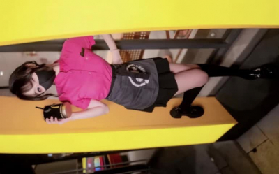 ⁣McDonalds fan ambassador who works part-time during the summer vacation 