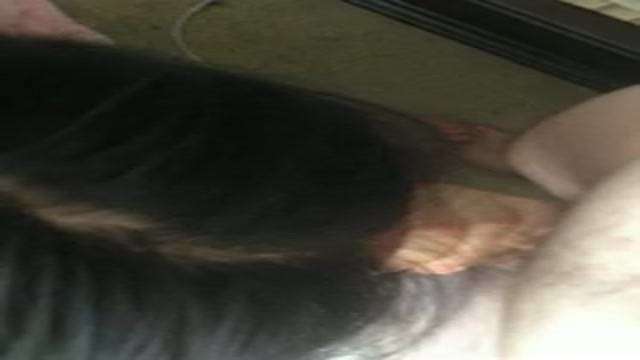19 year old girlfriend first night blowjob 