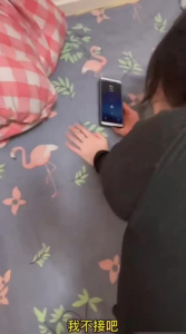 ⁣While being fucked, answering my husbands phone call haha 