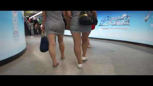 Secret shots of long-legged beauties on the street 
