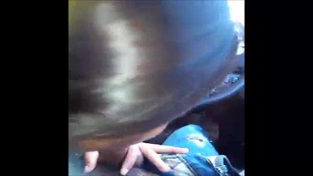 Singapore girlfriend blowjob in car 