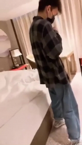 ⁣The best gay chick is fucked by a little bitch in the hotel 