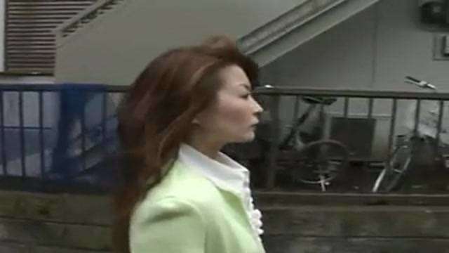 Beautiful Japanese wife’s sexual needs 