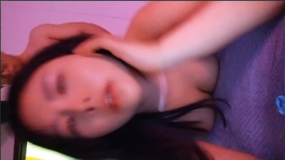 ⁣The slut with a look of enjoyment is really slutty 